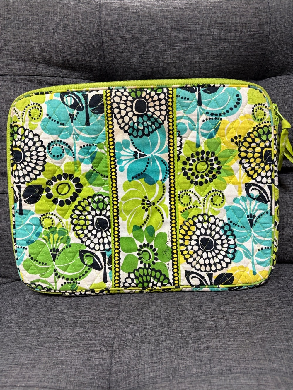 VERA BRADLEY Quilted Floral Laptop Sleeve - Green, Teal, Black